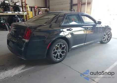 2017 Chrysler 300 300S Awd z USA, uszkodzony, nr VIN 2C3CCAGG8HH591588